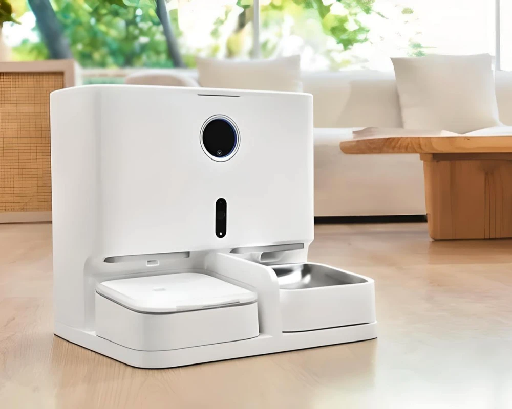 automatic pet feeder for two cats